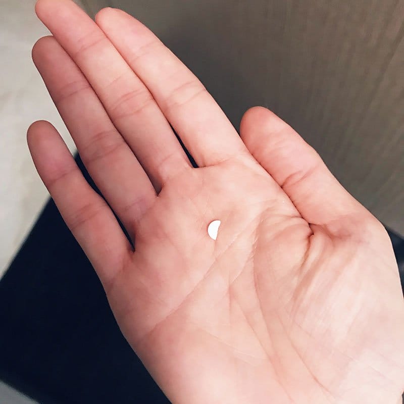 Here's 2.5mg of prednisone (steroids). Does it look innocuous or what? | www.achronicvoice.com