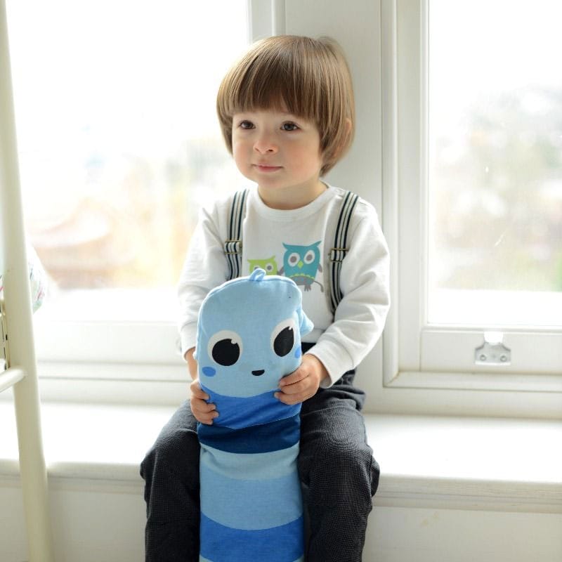 Meet Benjamin, YuYu bottle's blue warm worm for kids!